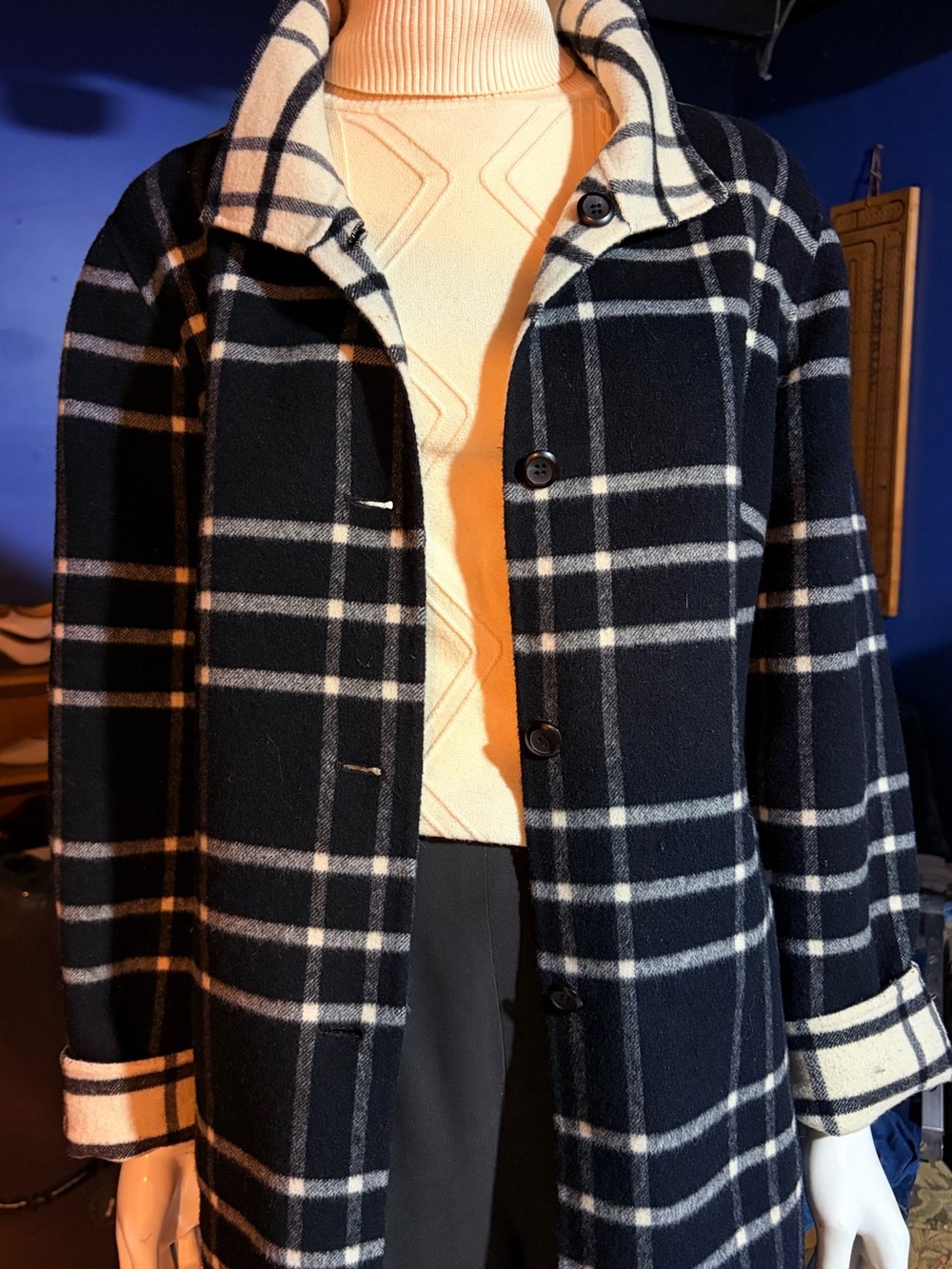 Women’s Plaid Reversible Wool Collared Button Jacket Black/Ivory Warm! EUC